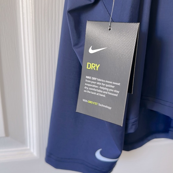 NWT Nike Dry Fit Tank Top - Picture 3 of 3